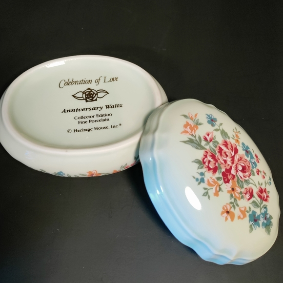 Music Box⭐ - Picture 4 of 6